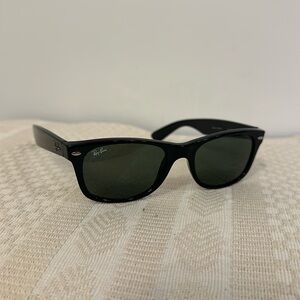 Ray-Ban Black Wayfarer